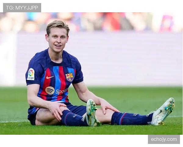 德容与恩佐的组织核心角色差异：进攻创造力与中场控制机制对比